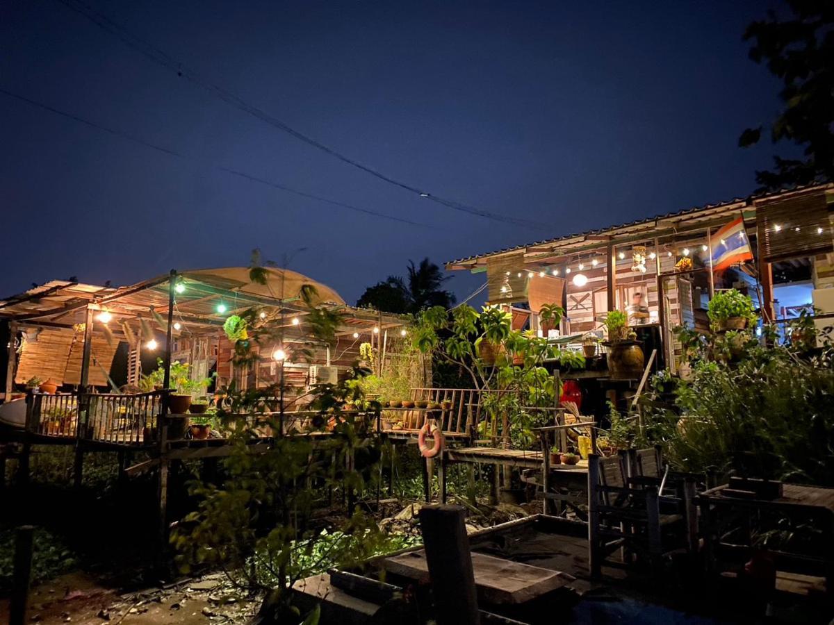 Baan Golite Ko Kret - บ้านโกไล้เกาะเกร็ด Nonthaburi Buitenkant foto
